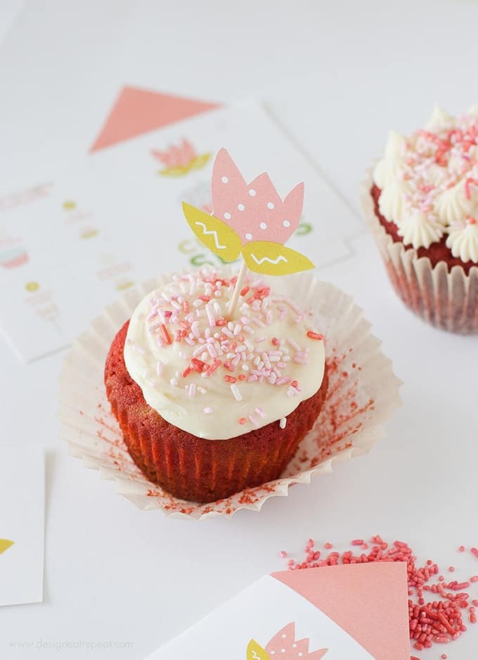 These Tulip Cupcake Toppers are sure to add some color to boring ol' cupcakes! And the best part is...they are free to download over at Design Eat Repeat blog