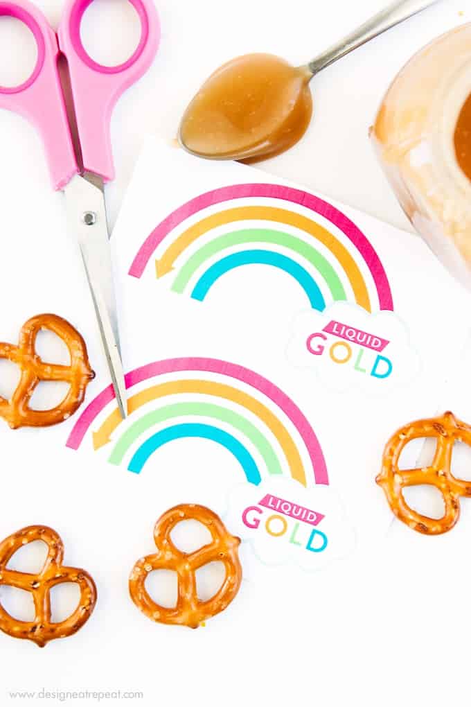 Attach these printable rainbow labels to homemade jars of caramel sauce for a fun St. Patrick's Day gift idea! How fun!
