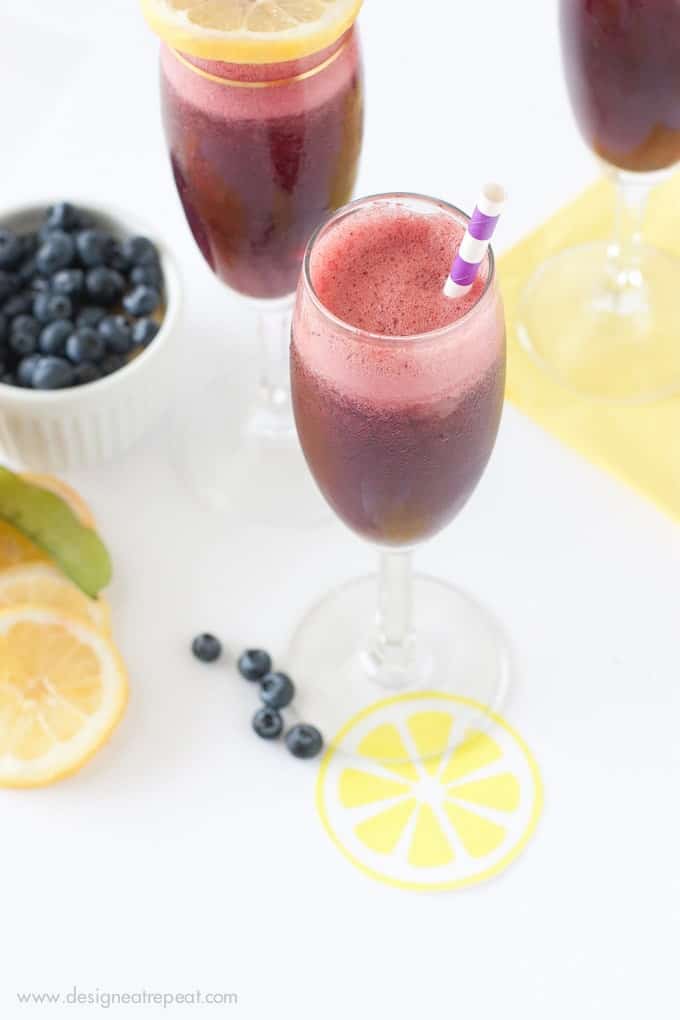 Blueberry Lemon Moscato Spritzers by Design Eat Repeat - These are so delicious & make the perfect summer refresher!