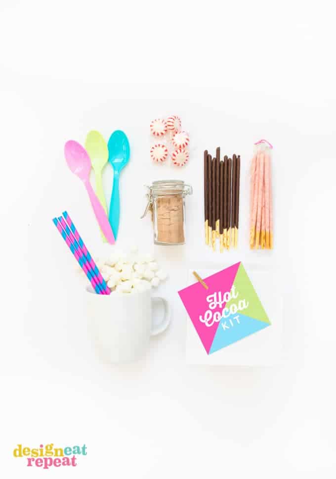 DIY Hot Chocolate Kit with Free Printable Gift Tag!