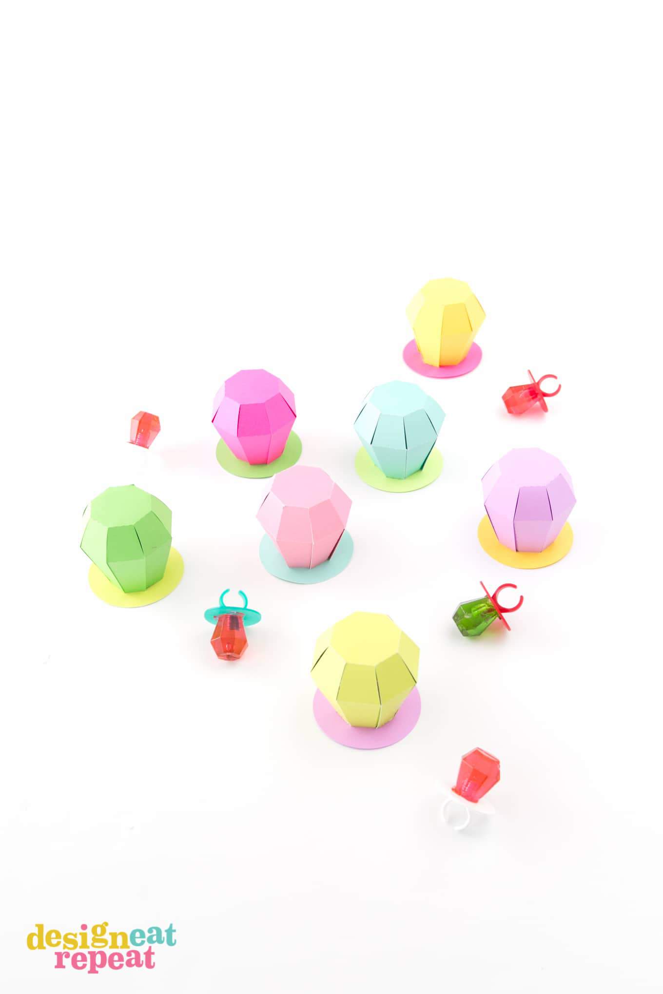 Learn how to make these paper RING POP treat boxes! Fill with candy for the perfect party favor!