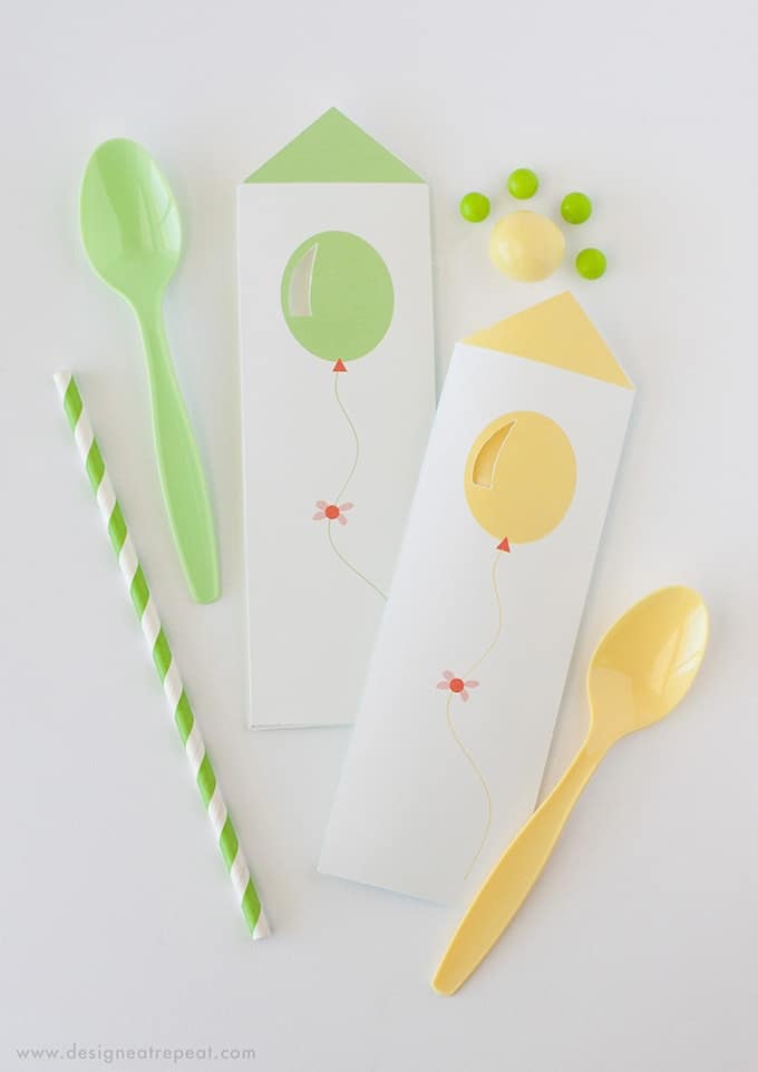 Download these free spoon pouches for a fun birthday party place setting. Would also be great to serve with icecream for a unique presentation!
