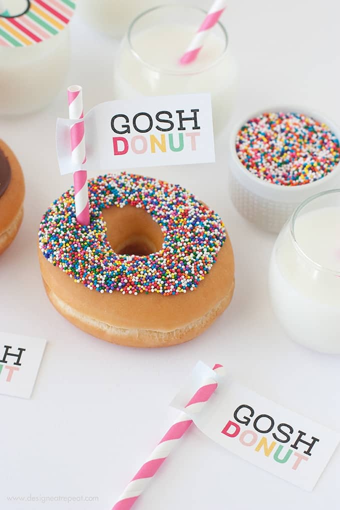 Download this free printable "Gosh Donut" tag & make your morning treat a whole lot sweeter!