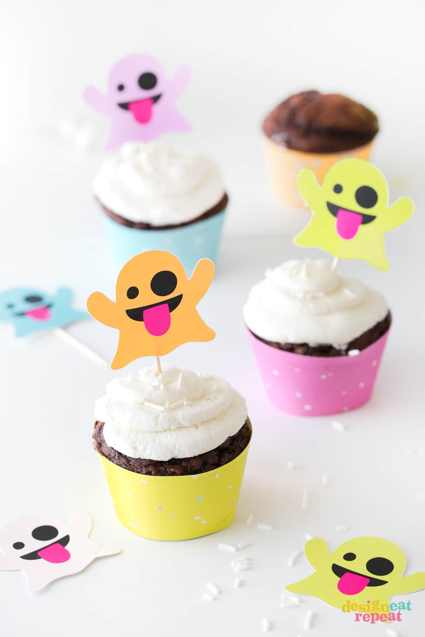 Emoji Ghost Cupcake Toppers