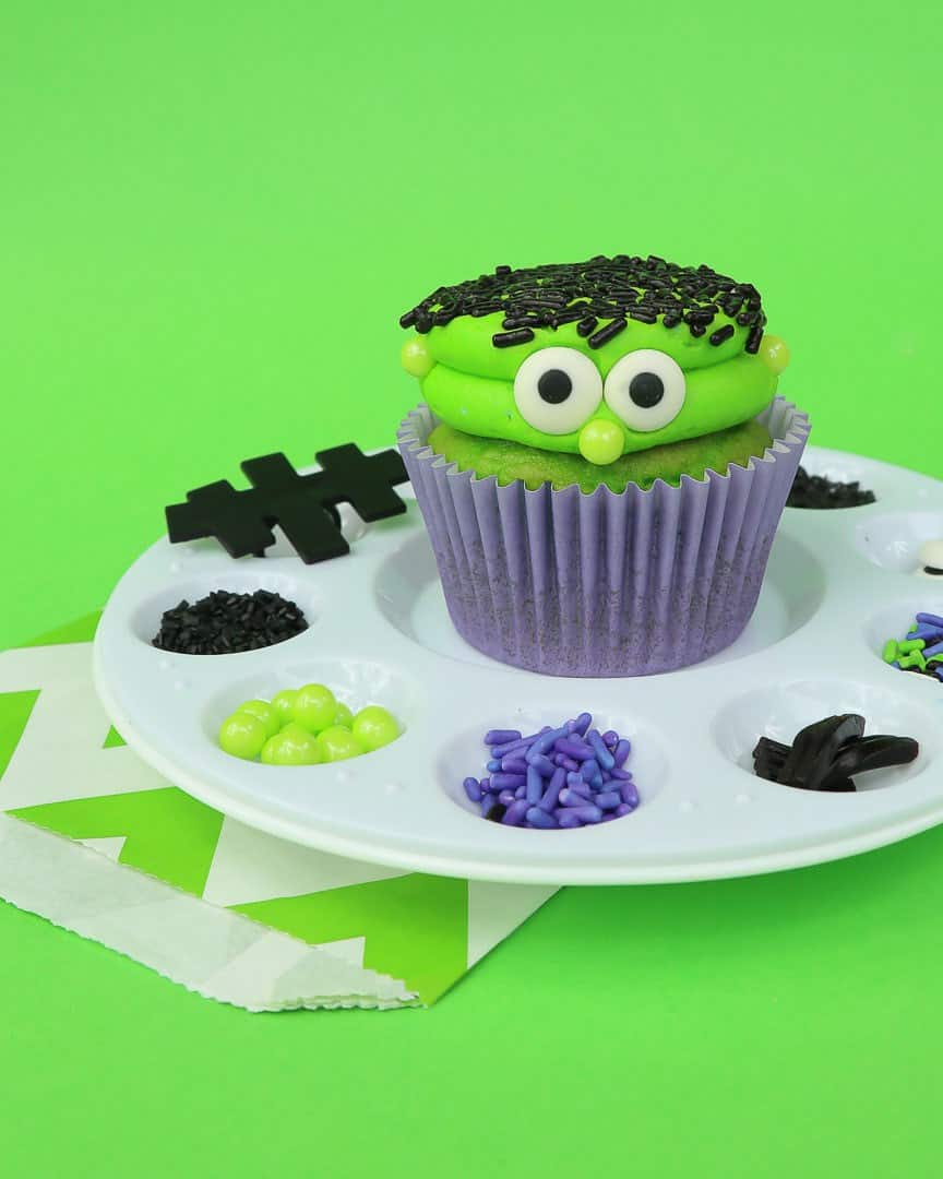Frankenstein Cupcake Decorating