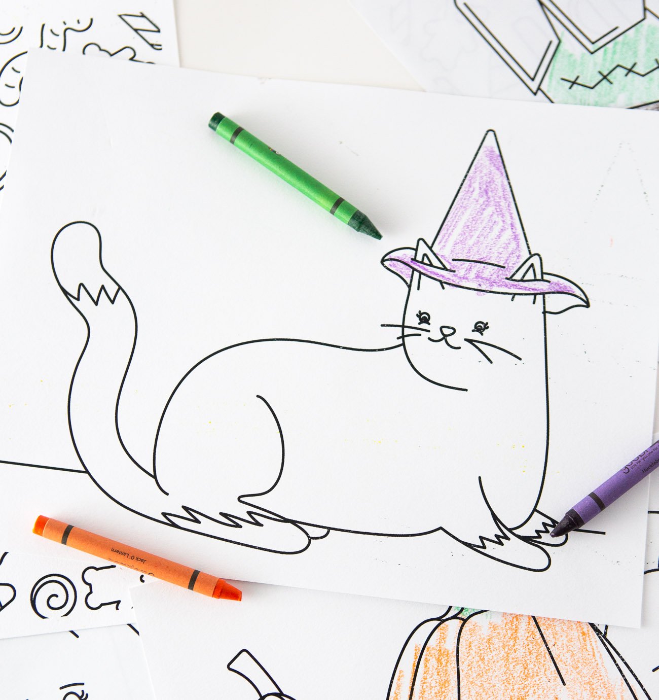 Cat with Witch Hat Free Halloween Coloring Pages