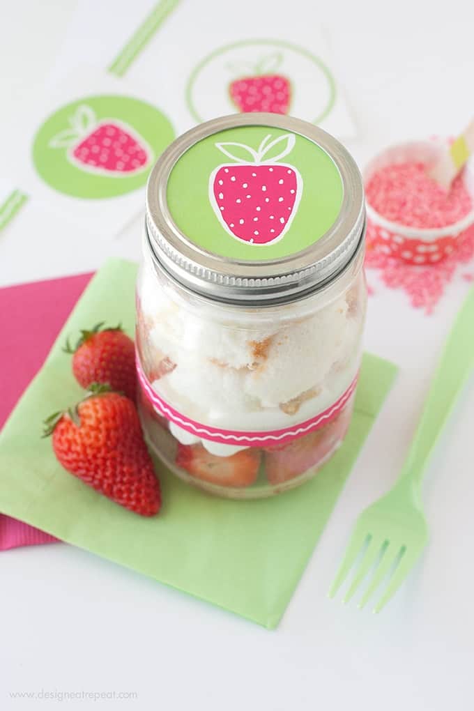 How to Make DIY Angel Food & Strawberry Jars | Includes the FREE printables to decorate!