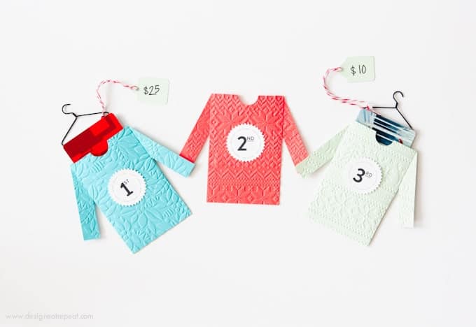 Make these cute DIY sweater gift card envelopes for fun Ugly Sweater Party prizes! Includes a free printable from Design Eat Repeat!