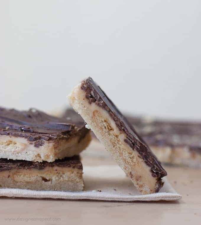 Peanut Butter Creme Shortbread Layered Crunch Bars | Using Ritz Crackers!