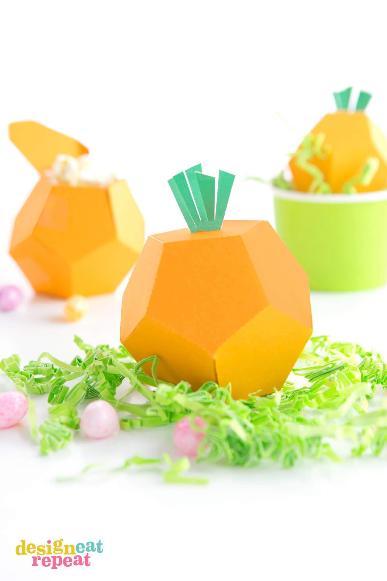 Download these printable carrot treat boxes, fill with candy, and have yourself an adorable little treat for Easter or Spring time goodies!