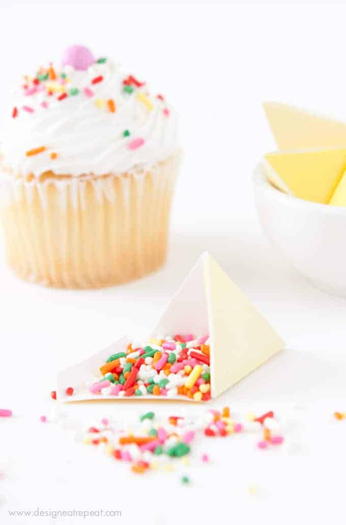 Printable Sprinkle Party Favors | Perfect for birthdays, cupcake parties, or even taco parties (these were made to look like little nachos!) How fun!