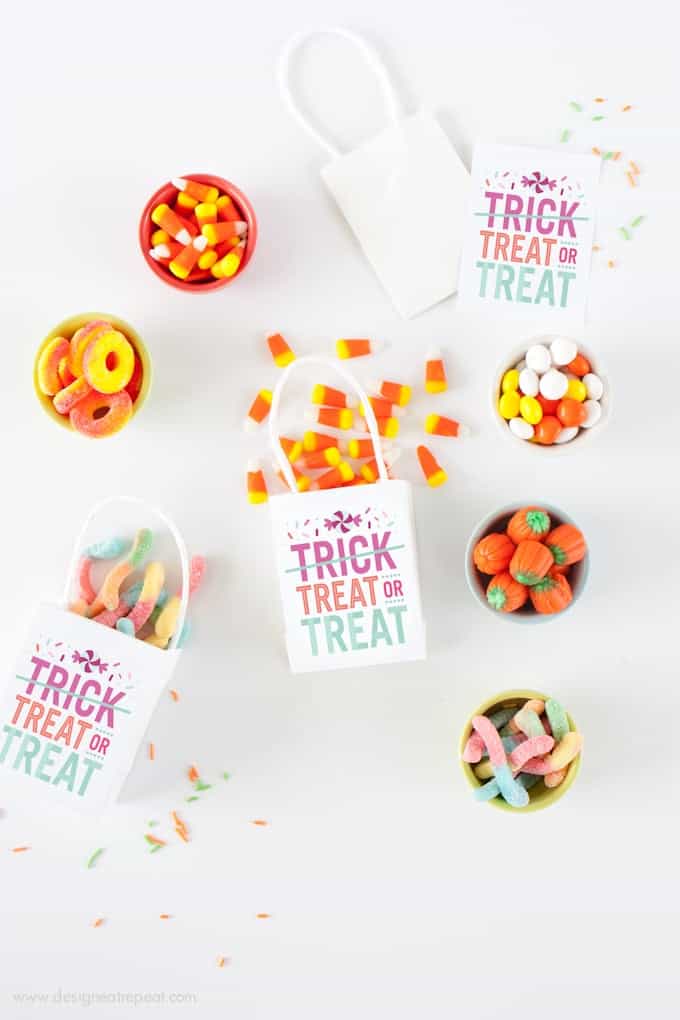 "Treat or Treat" Halloween Treat Bags by Design Eat Repeat